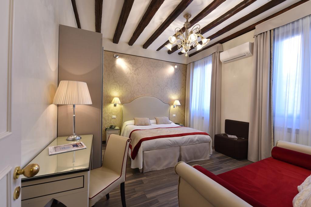 Hotel Villa Rosa Venice Exterior photo