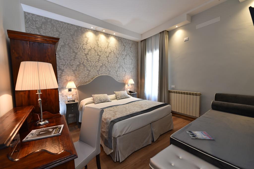 Hotel Villa Rosa Venice Exterior photo
